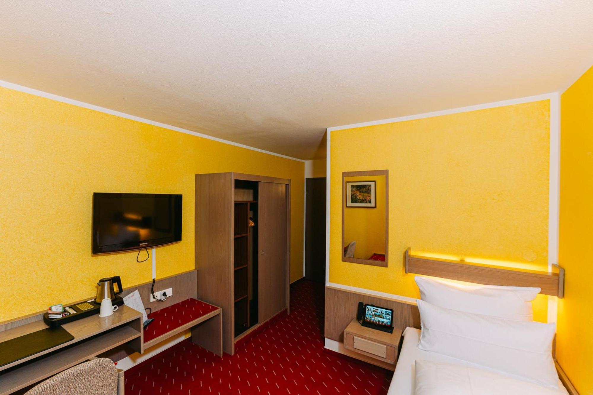 Hotel Restaurant Krone Sulzbach am Kocher Exteriör bild